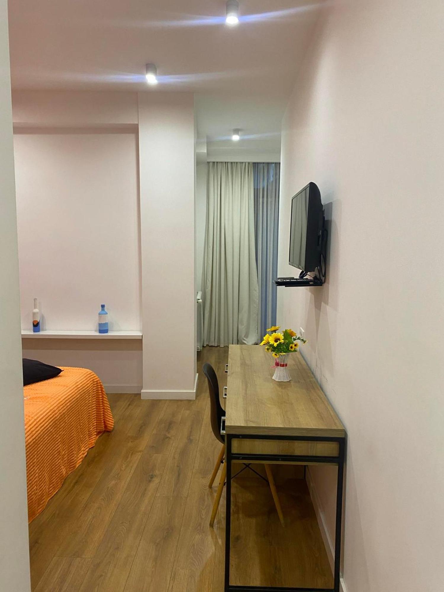 Vere Side Hotel Tbilisi Exterior foto