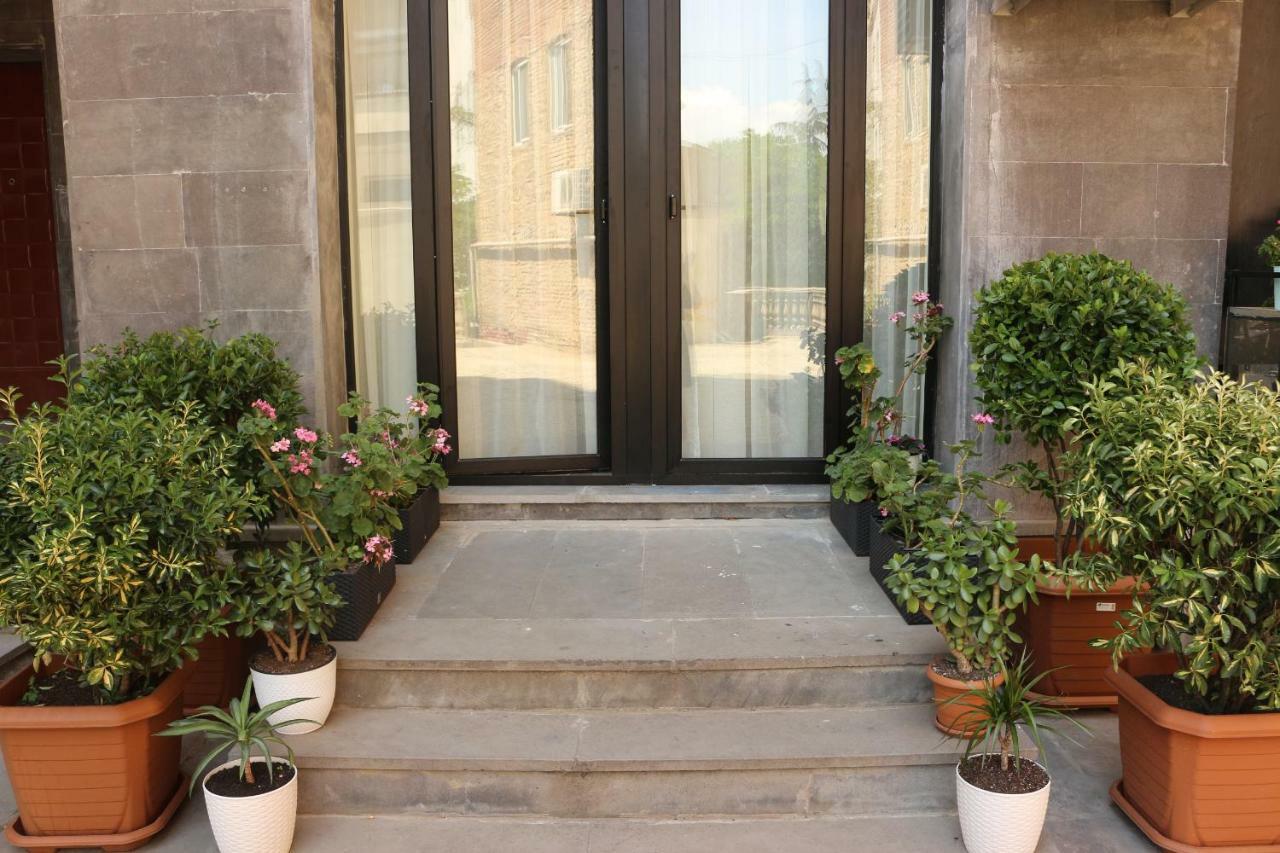 Vere Side Hotel Tbilisi Exterior foto
